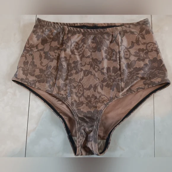 American Apparel high waisted bikini - Picture 6 of 8